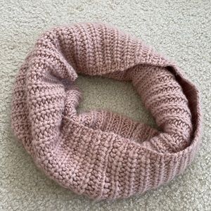 Gap Women’s Neck Warmer Muffler Pink